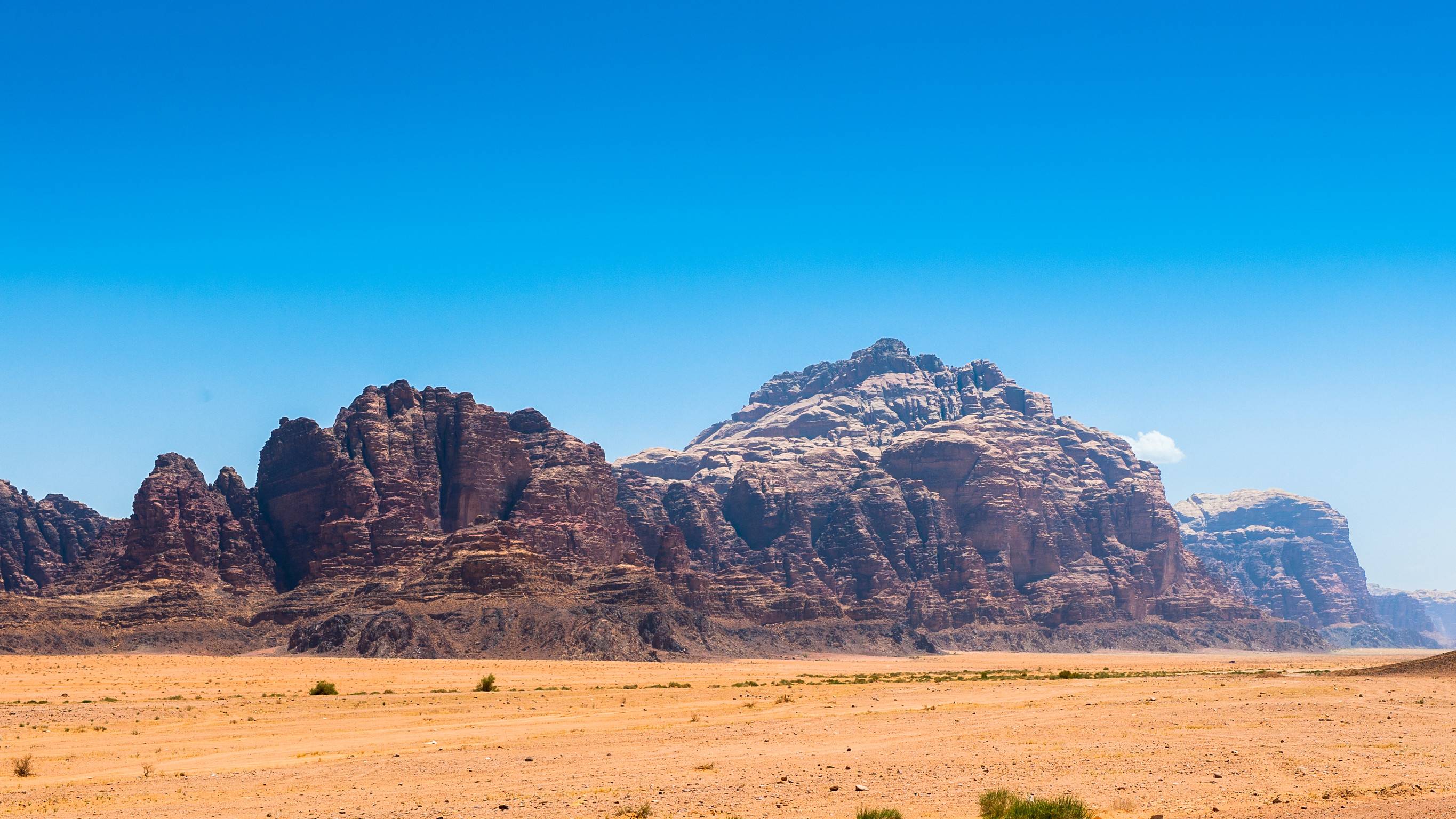 Desert Of Wadi Rum The Valley Of The Moon Southern Jordan